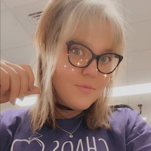 Meet your Posher, Katelyn